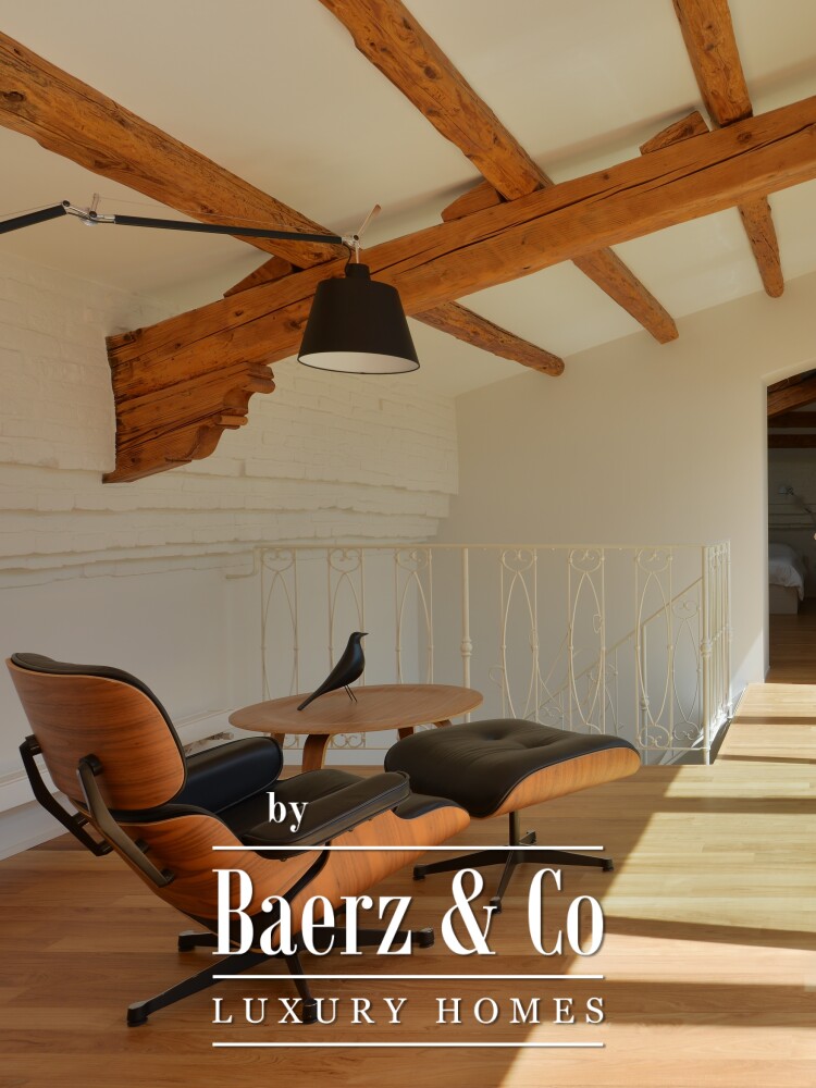 Prestigious 490 m² Residence with Versatile Second Unit in the Historic Heart of Forlì image