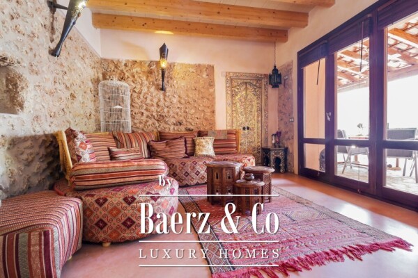 photo 8 Exceptional country house with amazing views