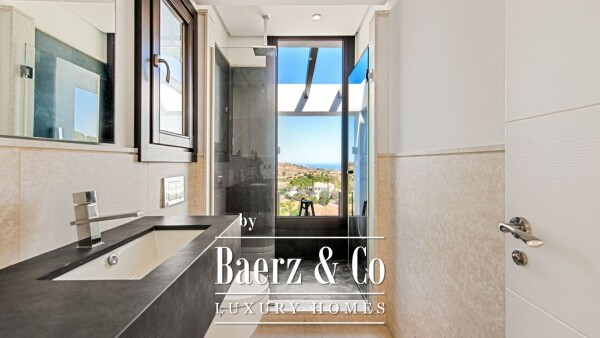 photo 40 Villa - Marbella East - Ref: 8014