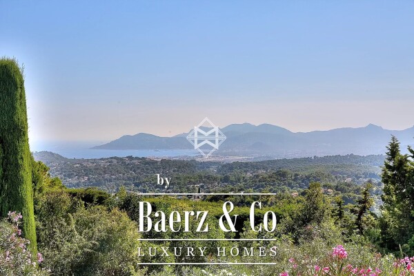 photo 1 Rare - walking distance from the village