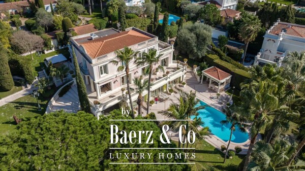 photo 5 Magnificent property close to the sea in Cap D'Antibes.