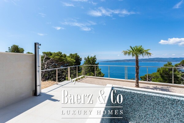 photo 42 Brela, an imposing villa with a panoramic view