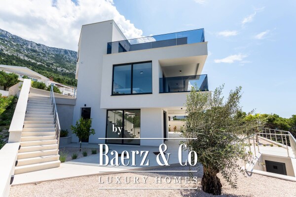 photo 50 Brela, an imposing villa with a panoramic view