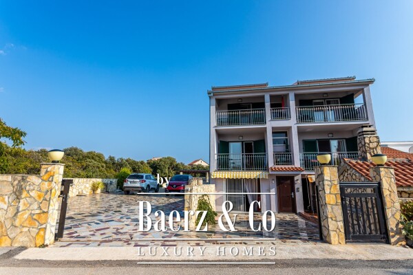 photo 4 Vinišće, house with swimming pool and 6 apartments with 1,000 m2 plot of land