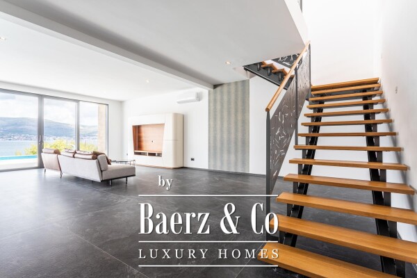 photo 10 Okrug Donji, a beautiful luxury villa in the first row to the sea