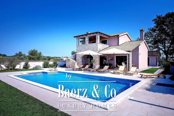 photo 4 Istria, Marčana, beautiful villa 280 m2 with tennis court and heated pool 50 m2