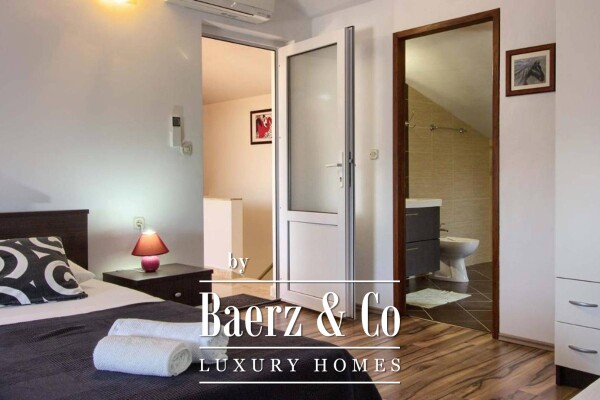 photo 6 Medulin, large detached house NKP 360 m2 with swimming pool