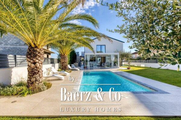 photo 45 Rovinj, an impressive family villa with a pool located in a quiet location