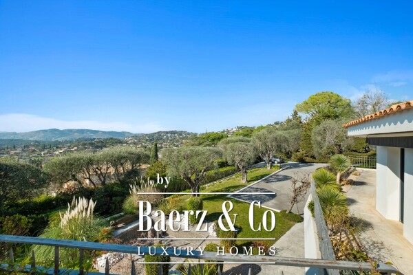 photo 2 Magnificent Californian Villa Offering  Breathtaking View