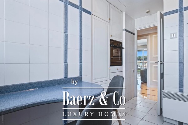 photo 13 Sea front apartment