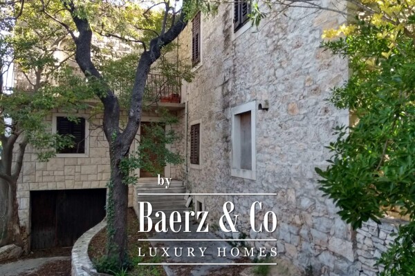 photo 3 Island of Brač, Sutivan - stone house on the beach