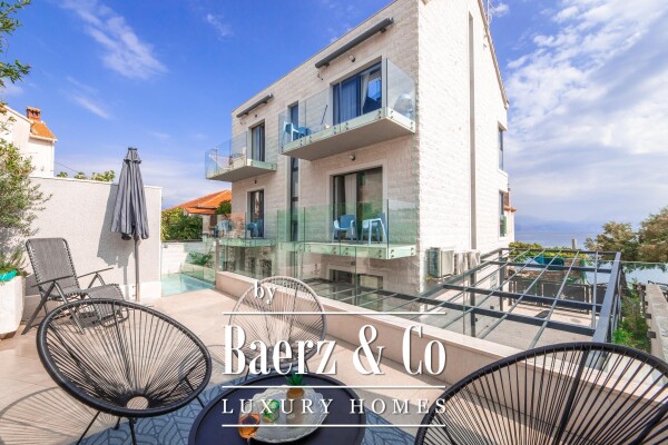 photo 5 Brač, Postira, villa with six residential units - second row from the sea