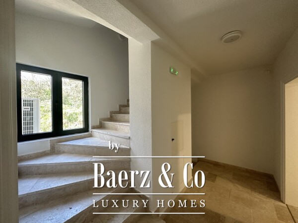 photo 11 House in Budva Center