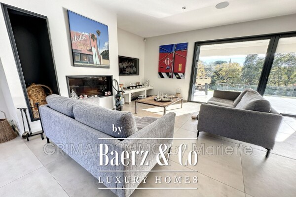 photo 7 Modern Villa with High-End Features in a Quiet Setting, on 2