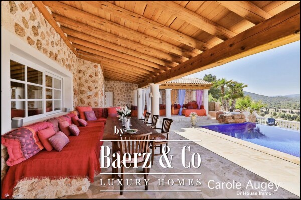 photo 7 Authentic Villa facing the Golf Course