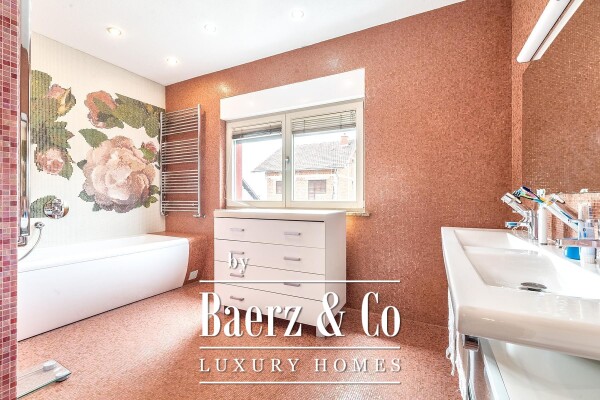 photo 9 Zagreb, Maksimir, villa with tavern, garden and two apartments, gross floor area 591 m2