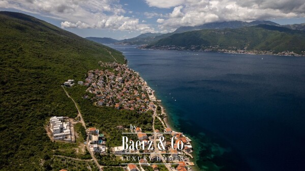 photo 2 Modern Two Bedroom Apartment with Seaview in Tivat