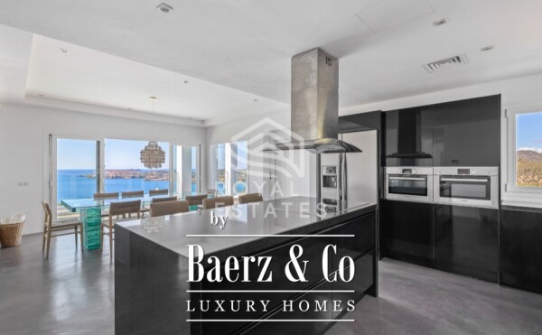 photo 22 Beautiful luxury home in Cala moli