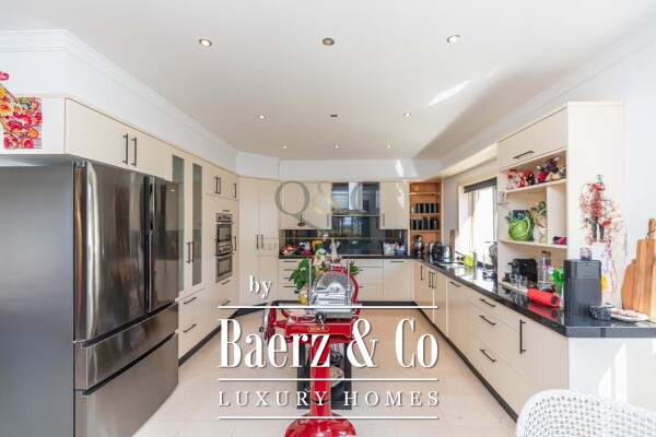 photo 3 Beautiful luxury home in Santa Bárbara de Nexe, Centre