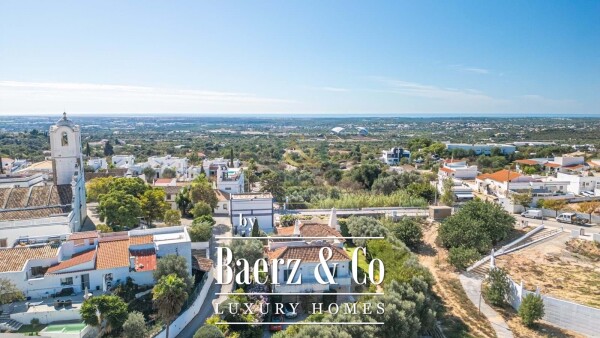 photo 20 Beautiful luxury home in Santa Bárbara de Nexe, Centre