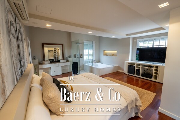 photo 23 Luxurious villa in central area Tenerife south