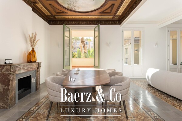 photo 2 Prestigious Apartment   Eixample Dreta, Barcelona    2,100,000