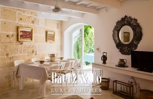 photo 4 EXCLUSIVE HOUSE WITH PATIO, POOL, AND TERRACE WITH VIEWS OF THE CATHEDRAL IN THE HEART OF CIUTADELLA DE MENORCA