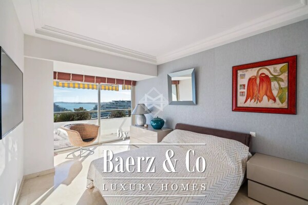 photo 12 EXCEPTIONAL APARTMENT WITH PANORAMIC SEA VIEW – WATERFRONT