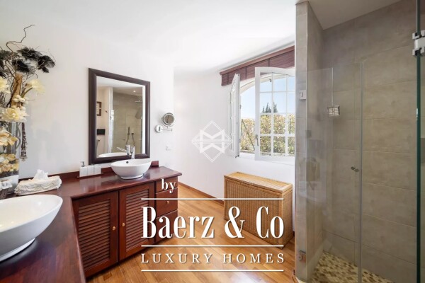 photo 7 Le Cannet Résidentiel - Bright family villa with flat plot and unoverlooked pool