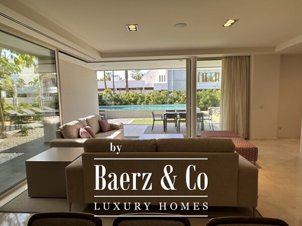 photo 4 Exceptional Luxury Villa Just Steps from the Beach