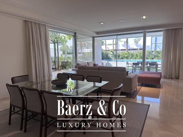 photo 7 Exceptional Luxury Villa Just Steps from the Beach