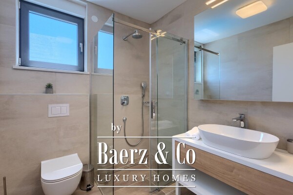 photo 33 Istria, Brtonigla, modern villa with swimming pool and jacuzzi