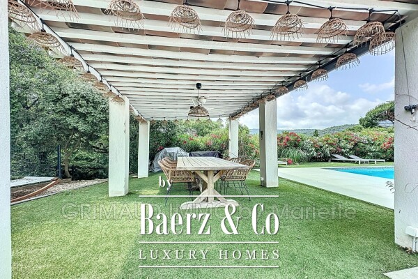 photo 6 Renovated villa on a 1,830 m² plot with swimming pool and be