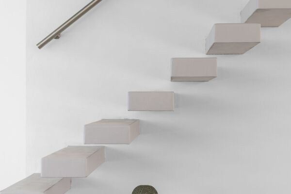 photo 7 Crown West 207