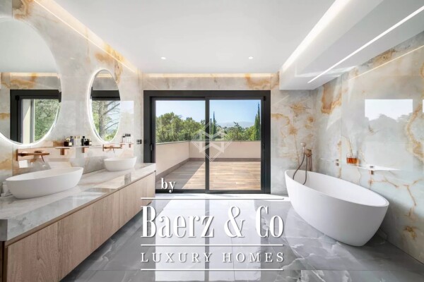 photo 6 New Contemporary-Style Villa with Lovely Open Views