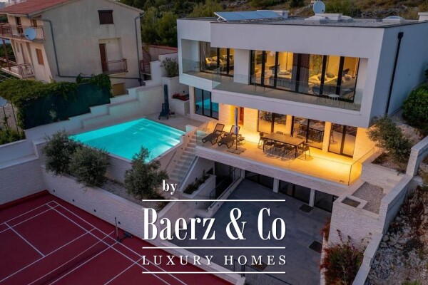 photo 29 Primošten, Bilo, beautiful villa with a swimming pool and sea view, tennis court