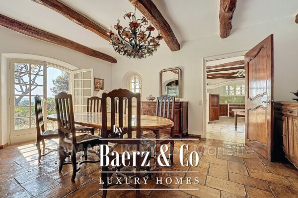 photo 5 Charming Provençal house with a view of the castle and swimm