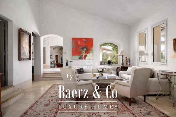 photo 10 Stunning Property with Panoramic Sea View