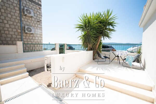 photo 3 Kaštela, Kaštel Sućurac, beautiful stone house by the sea