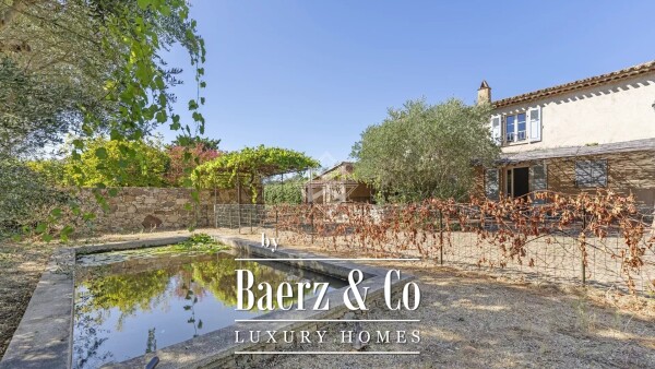 photo 11 Saint-Tropez - Property to renovate