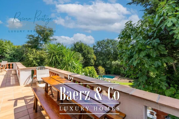 photo 4 Charming villa with renovation potential in an idyllic peaceful setting