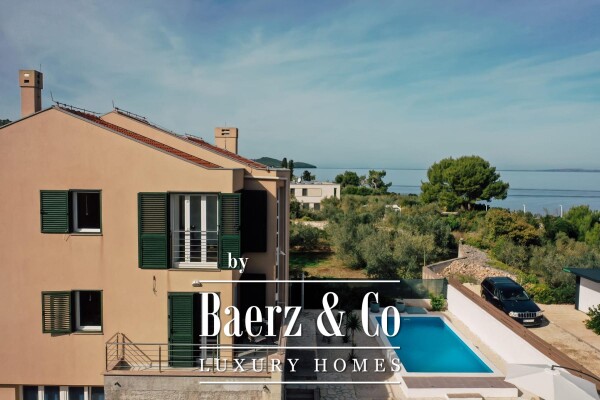 photo 5 Island of Ugljan, Sutomišćica, house with swimming pool and sea view