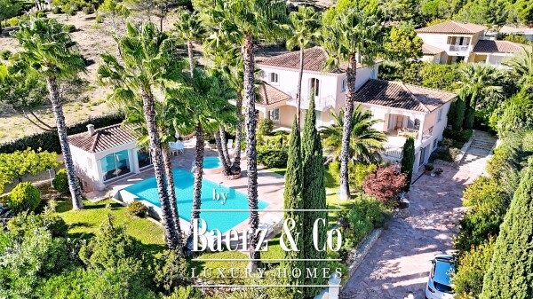 photo 4 PRESTIGIOUS VILLA IN VALESCURE