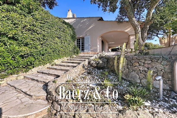 photo 9 sea view house, secure estate