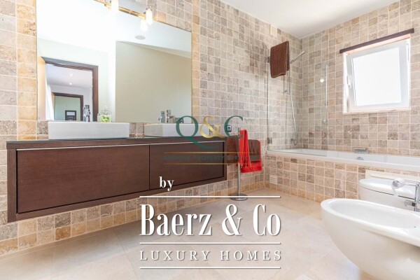 photo 12 Beautiful luxury home in Quarteira, Quarteira