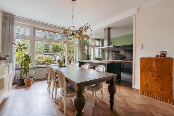 photo 9 Diepenbrockstraat 22