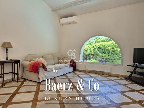 photo 8 Villa with a view near the old village