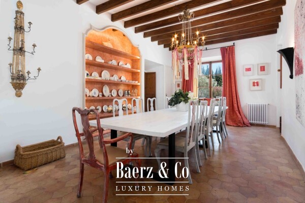 photo 12 Historic and Noble Royal Mansion with 2 Guest Villas