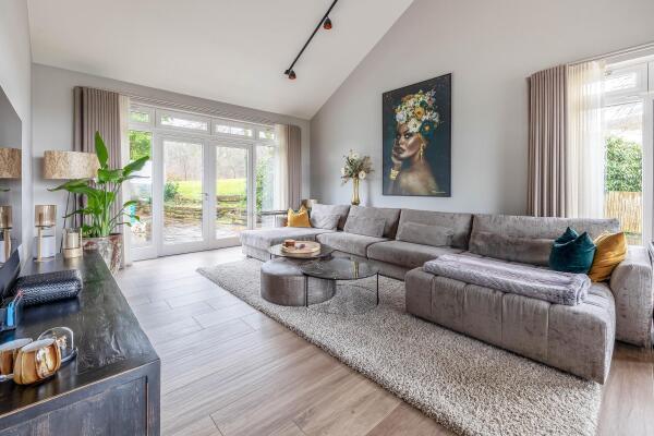 photo 10 Parallelweg 2