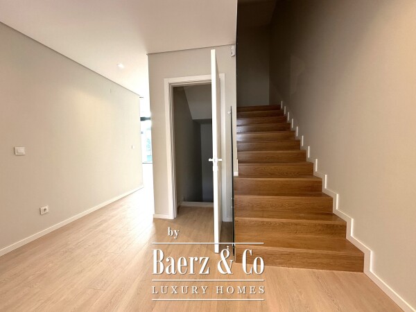 photo 2 New house in a private condominium, in Murches